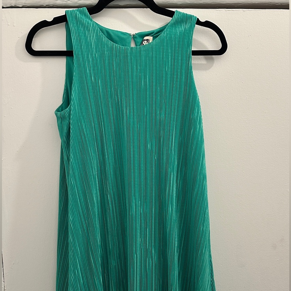 Anne Klein Pleated Green Dress